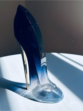 Carolina Herrera's Good Girl Legere 80ml